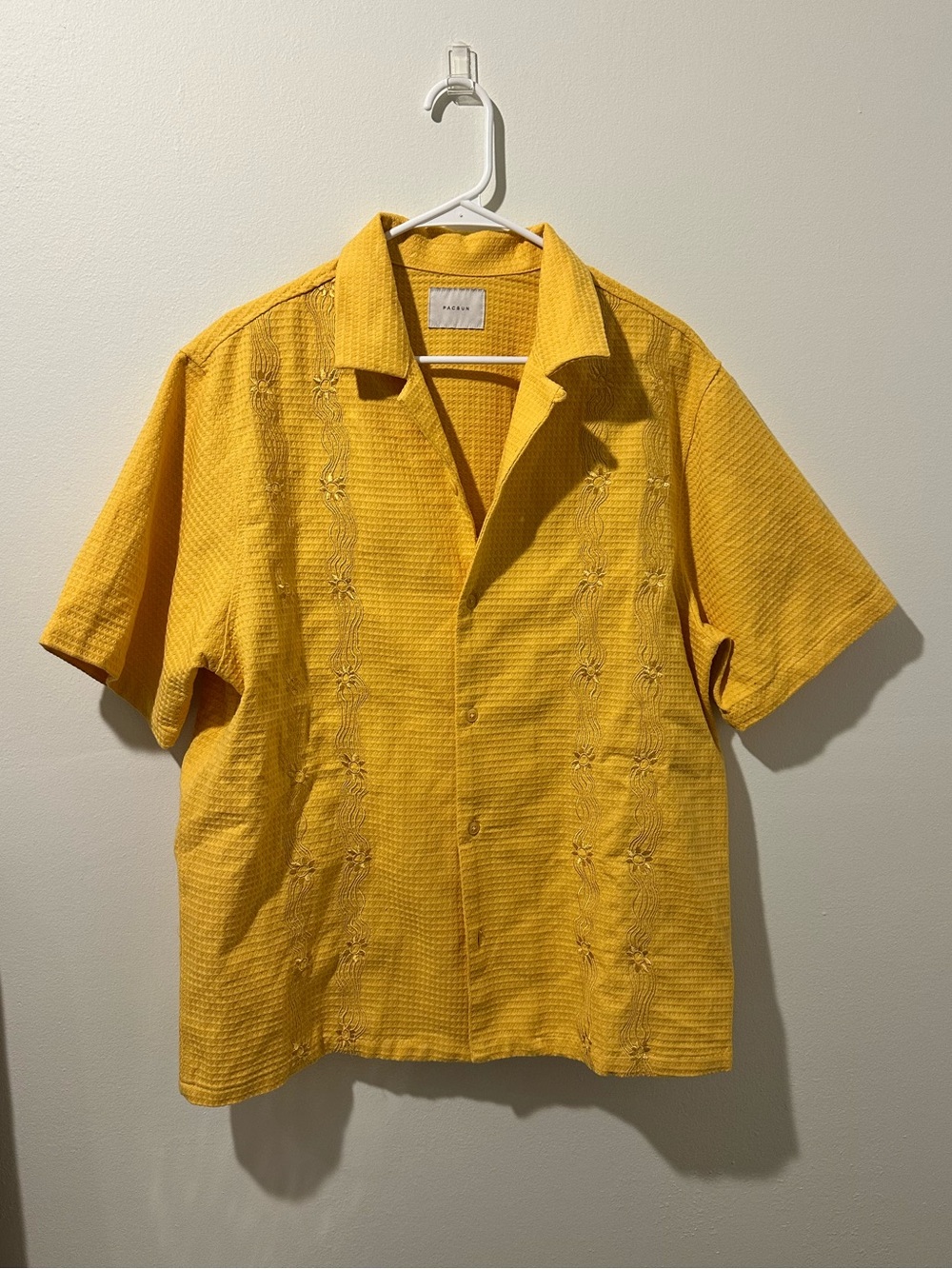 PacSun Men's Yellow Short-Sleeve Shirt Jacket with Embroidery